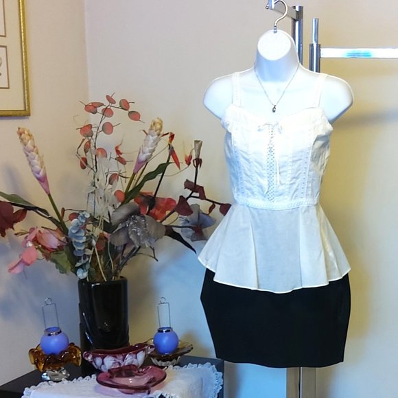 NWT Women’s Beautiful Lace White Camisole Blouse Top Size S  4 6 - Picture 7 of 8